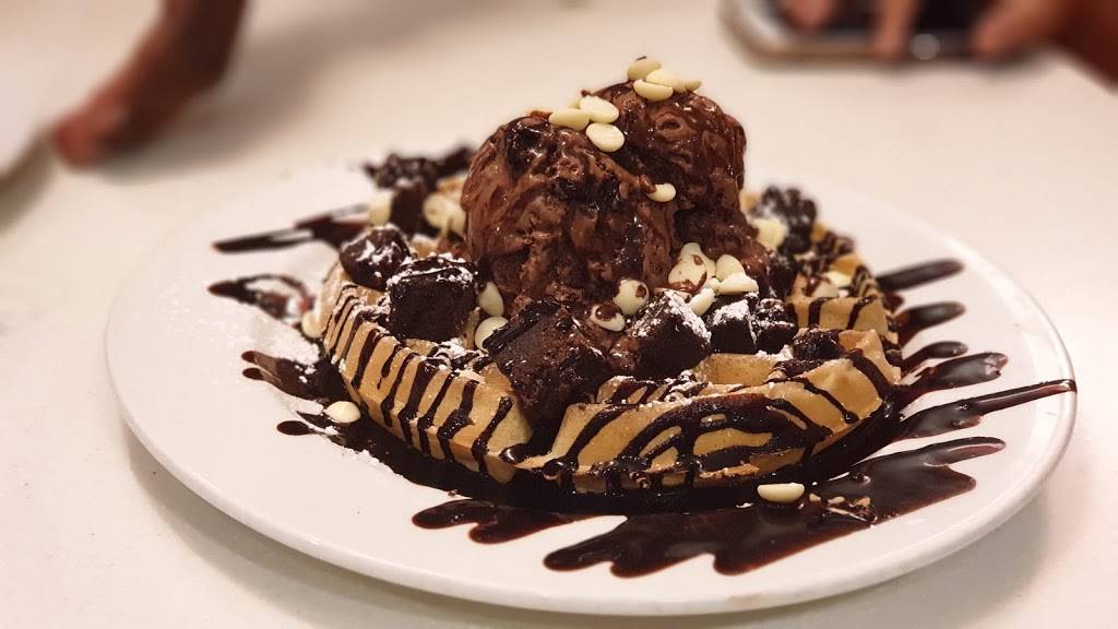 Caffe Demetre Mississauga City Centre | cafe | 285 Enfield Pl R104, Mississauga, ON L5B 3Y6, Canada | 9052812400 OR +1 905-281-2400