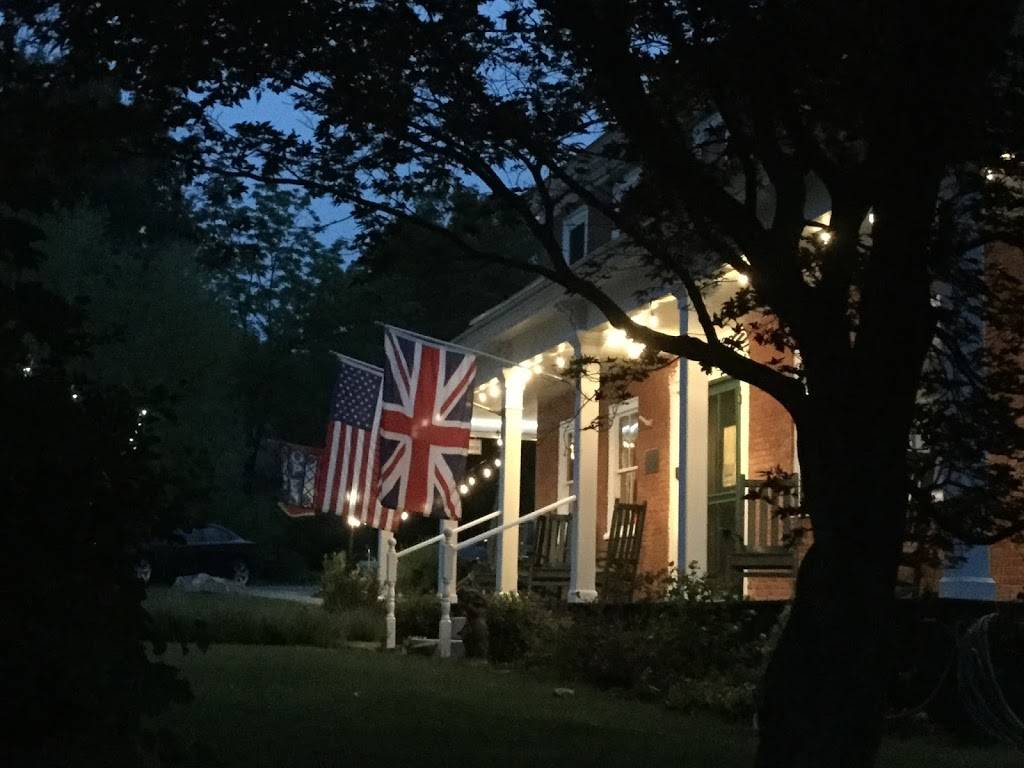 Birchwood Inn & London Tavern | restaurant | 340 NH-45, Temple, NH 03084, USA | 6038783285 OR +1 603-878-3285