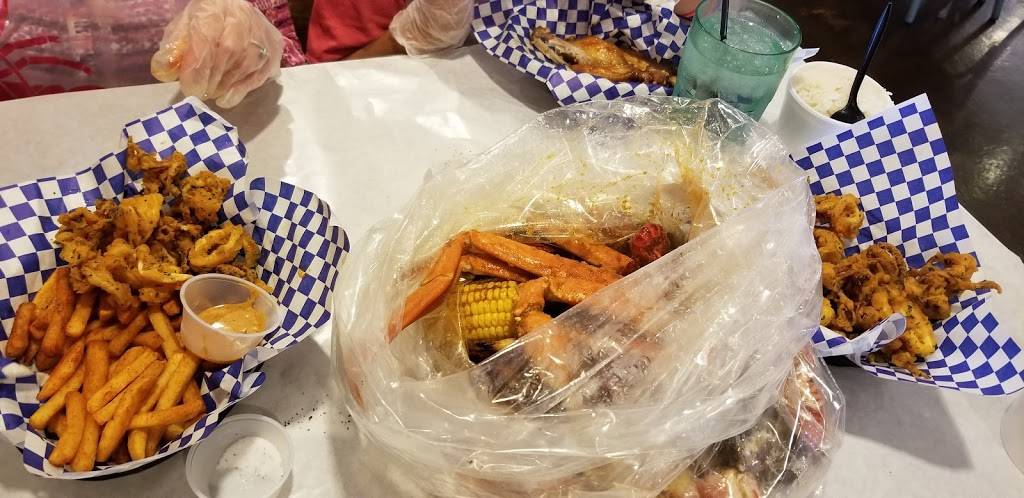 Crab Fever | restaurant | 1420 E Plaza Blvd d2, National City, CA 91950, USA | 6197737357 OR +1 619-773-7357