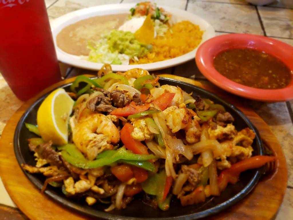 La Huerta Mexican Restaurant | restaurant | 1915 Main St, Van Buren, AR 72956, USA | 4794710113 OR +1 479-471-0113