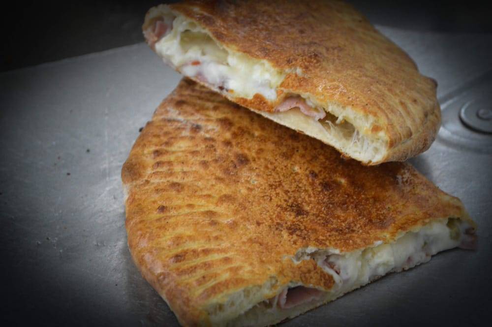 Roadrunner Pizza | meal delivery | 1426 Missouri Ave, Las Cruces, NM 88001, USA | 5755223600 OR +1 575-522-3600