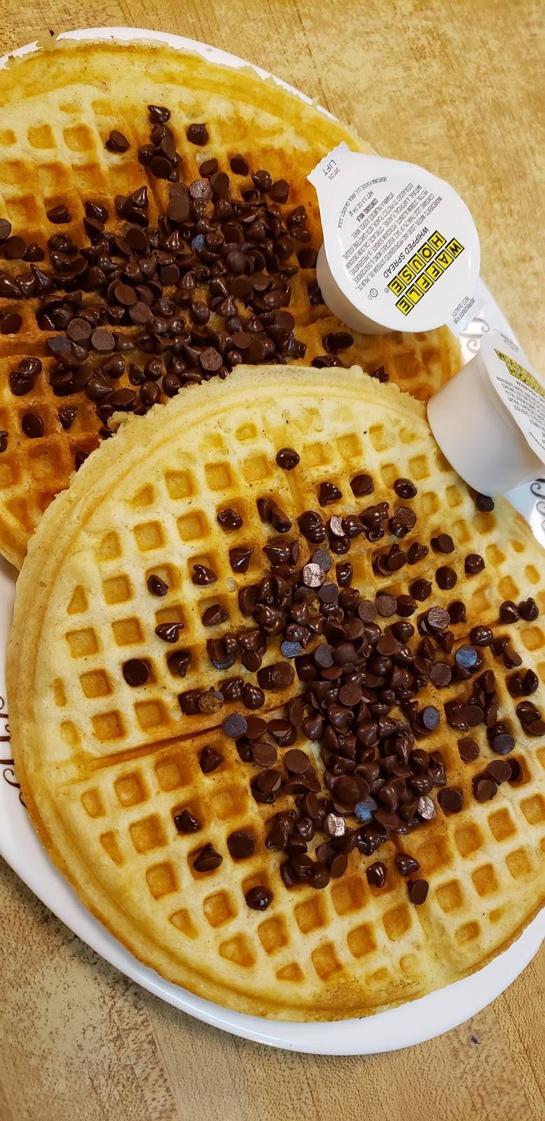 Waffle House | meal takeaway | 8401 Pearl St, Thornton, CO 80229, USA | 3032871337 OR +1 303-287-1337