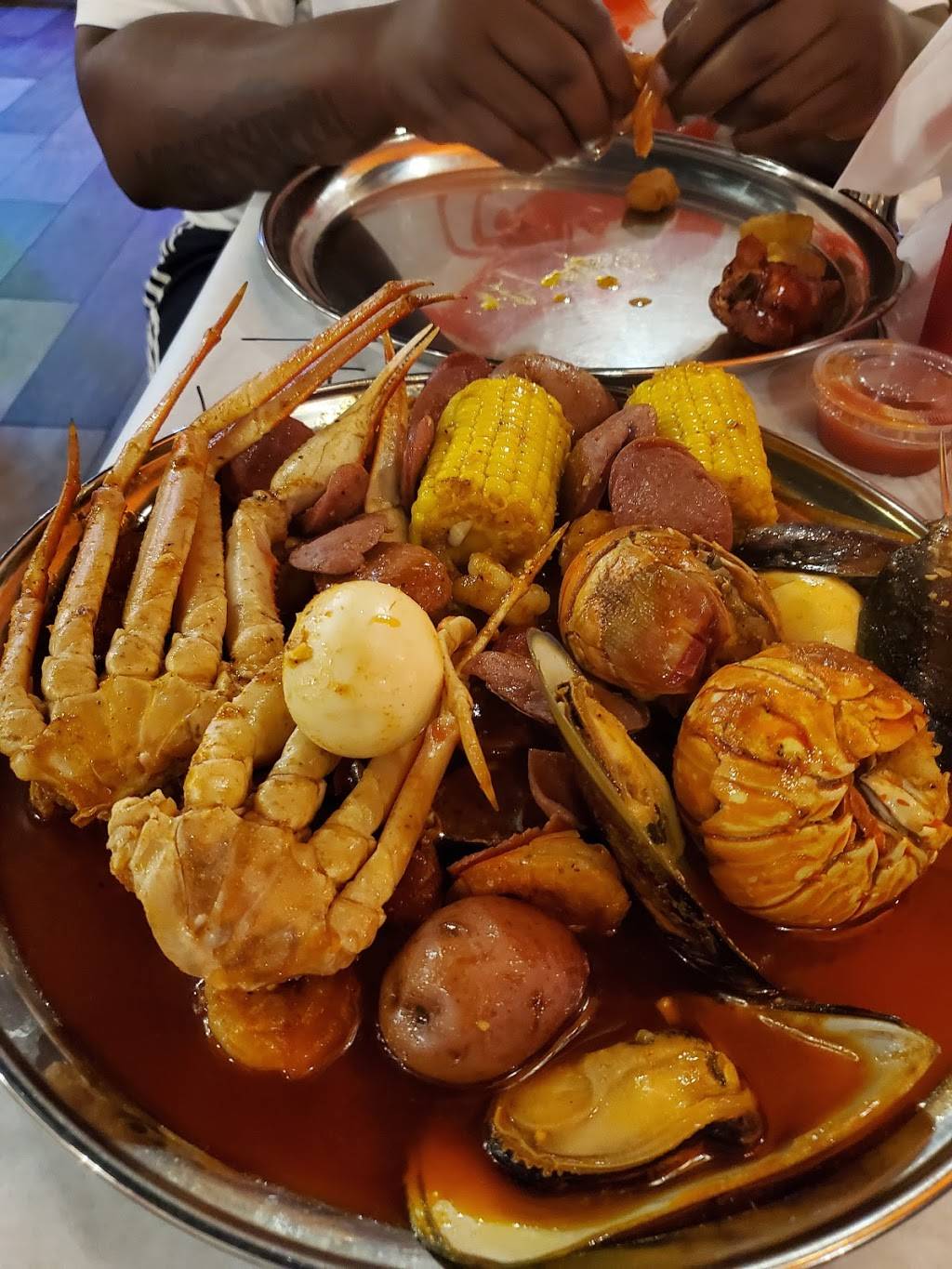 The Madden Crab | restaurant | 803 S Gloster St, Tupelo, MS 38801, USA | 6622138970 OR +1 662-213-8970