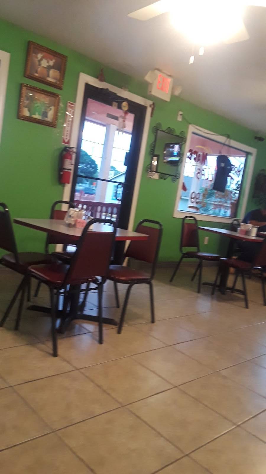 Taqueria Hernandez | restaurant | 1712 N Austin St, Seguin, TX 78155, USA | 8303795067 OR +1 830-379-5067