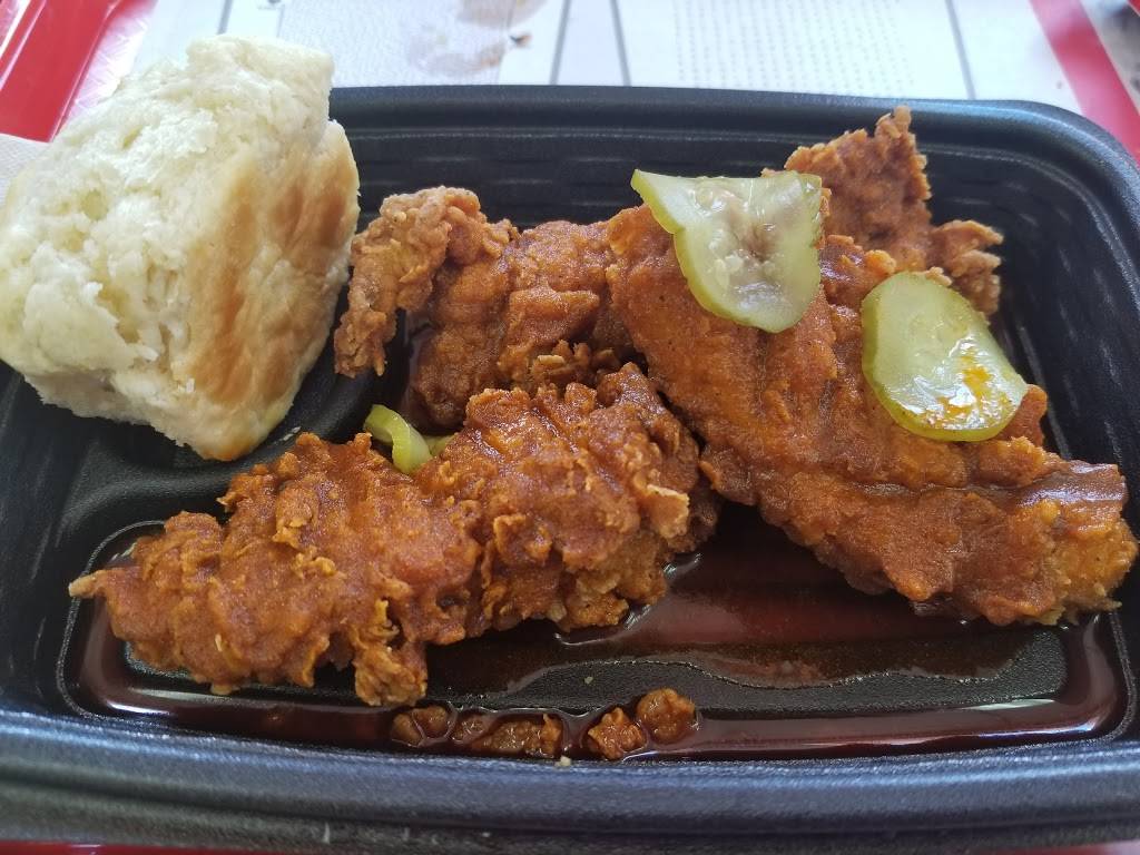 KFC | restaurant | 14076 Nacogdoches Rd, San Antonio, TX 78247, USA | 2106538814 OR +1 210-653-8814