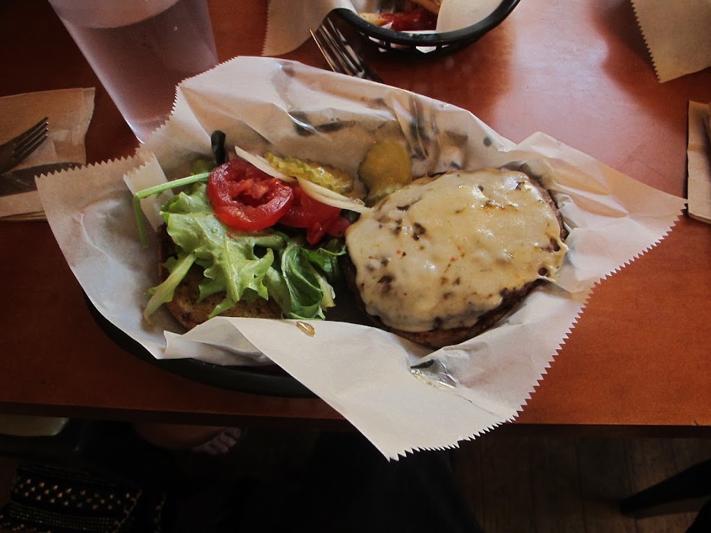 Rubys | restaurant | 163 N Pioneer St, Ashland, OR 97520, USA | 5414887717 OR +1 541-488-7717