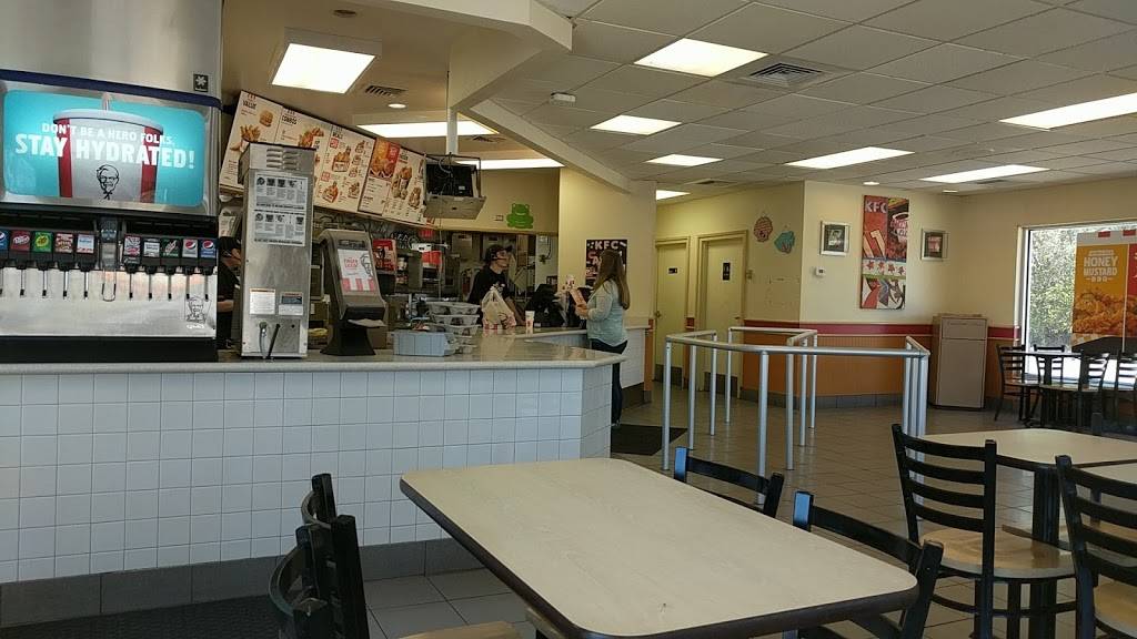 KFC | restaurant | 4503 W Elm St, McHenry, IL 60050, USA | 8153441465 OR +1 815-344-1465