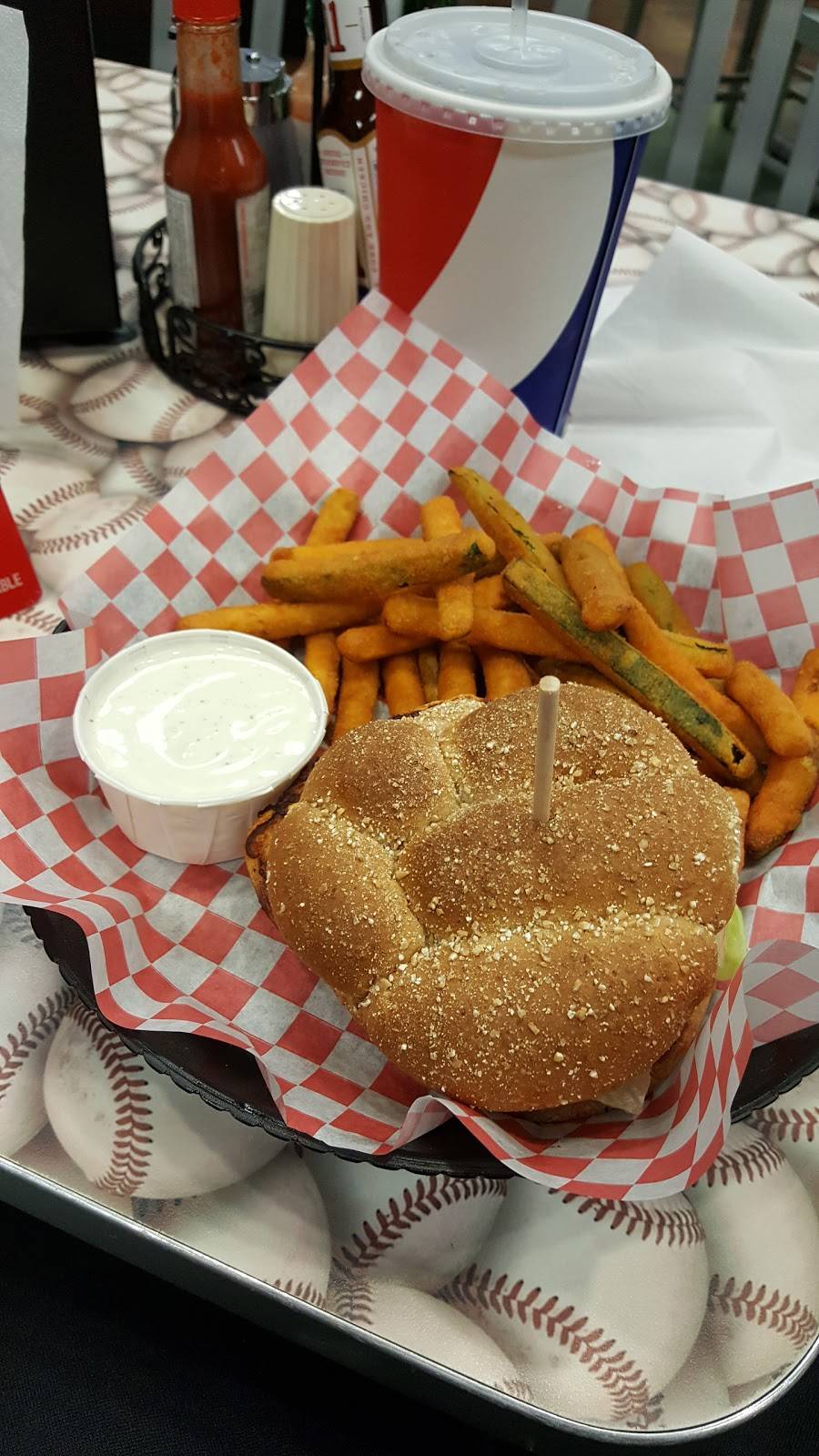 Archibalds Drive-Thru | restaurant | 29285 Central Ave, Lake Elsinore, CA 92532, USA | 9512260668 OR +1 951-226-0668