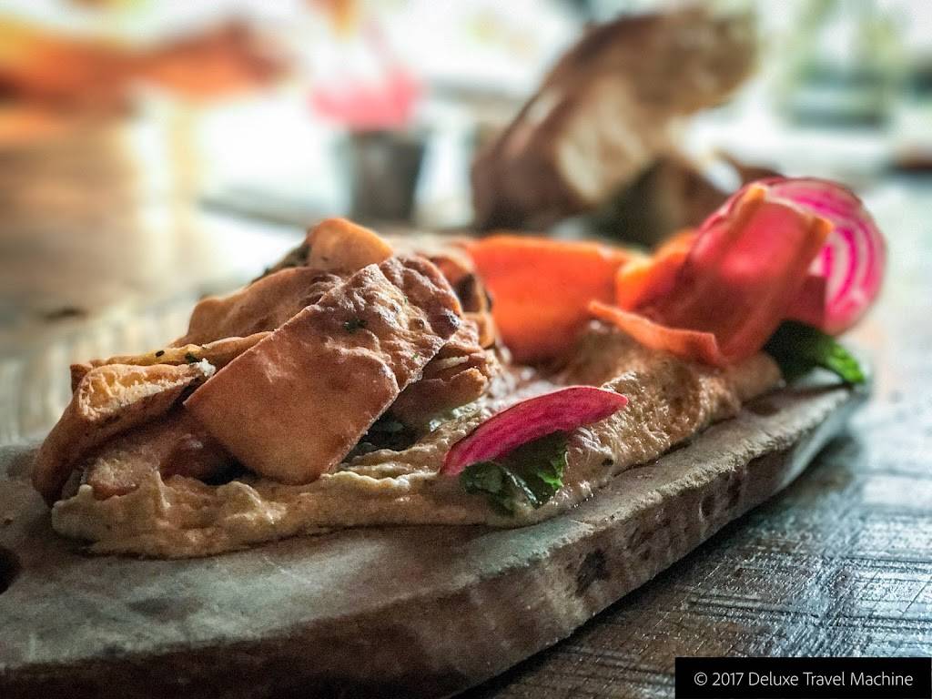 Newhall Refinery | restaurant | 24258 Main St, Santa Clarita, CA 91321, USA | 6613884477 OR +1 661-388-4477