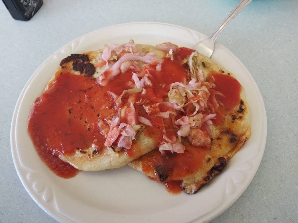 El Tazumal | restaurant | 424 W 4th St, Grand Island, NE 68801, USA | 3083851694 OR +1 308-385-1694