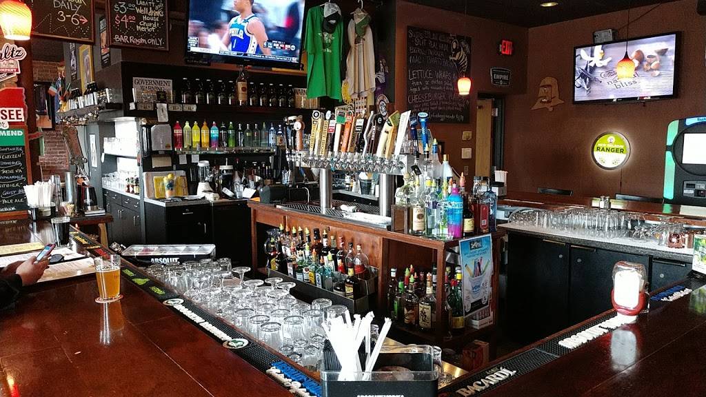 Bee Hive Brew Pub | restaurant | 20 Pleasant St, Canandaigua, NY 14424, USA | 5859192471 OR +1 585-919-2471