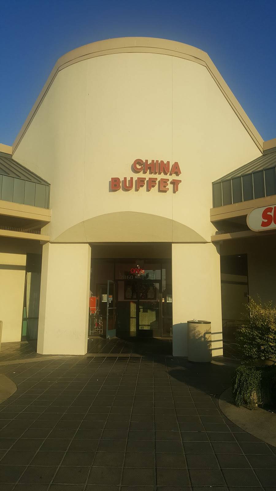 DeChina Buffet | restaurant | 2860 Geer Rd, Turlock, CA 95382, USA | 2096689988 OR +1 209-668-9988