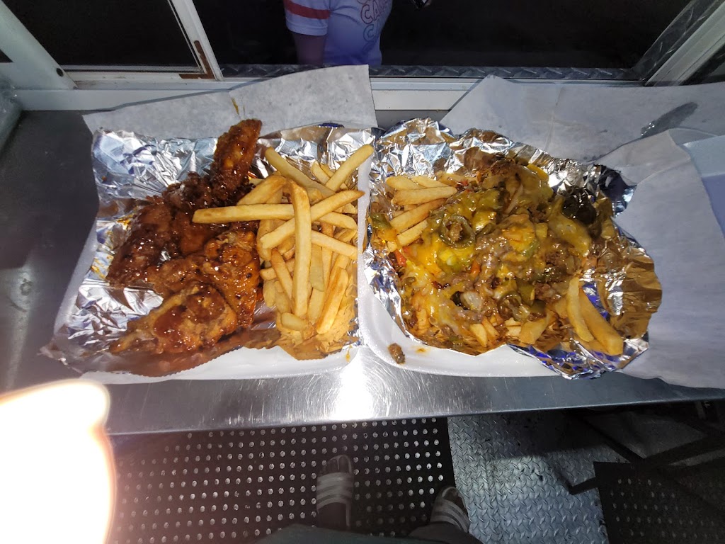 Straight Plates | restaurant | 117 S Main Ave, Groveland, FL 34736, USA | 3525526245 OR +1 352-552-6245