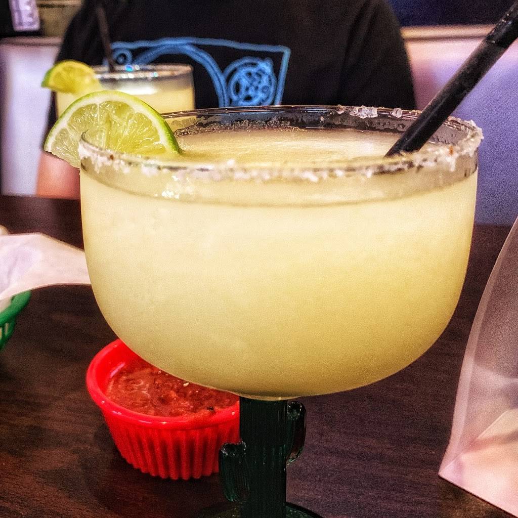 3 Borrachos Bar & Grill | restaurant | 1300 Gattis School Rd #200, Round Rock, TX 78664, USA | 5125319003 OR +1 512-531-9003