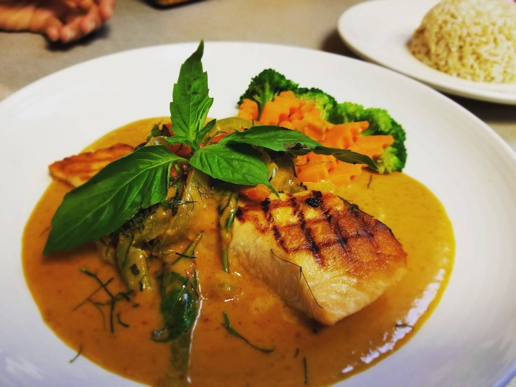 Sri Siam Thai Restaurant | restaurant | 9253 Waukegan Rd, Morton Grove, IL 60053, USA | 8478813435 OR +1 847-881-3435