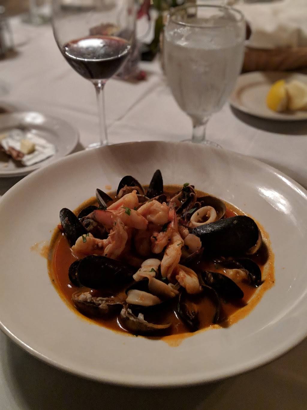 Vito Restaurant | restaurant | 2807 Ocean Park Blvd, Santa Monica, CA 90405, USA | 3104504999 OR +1 310-450-4999