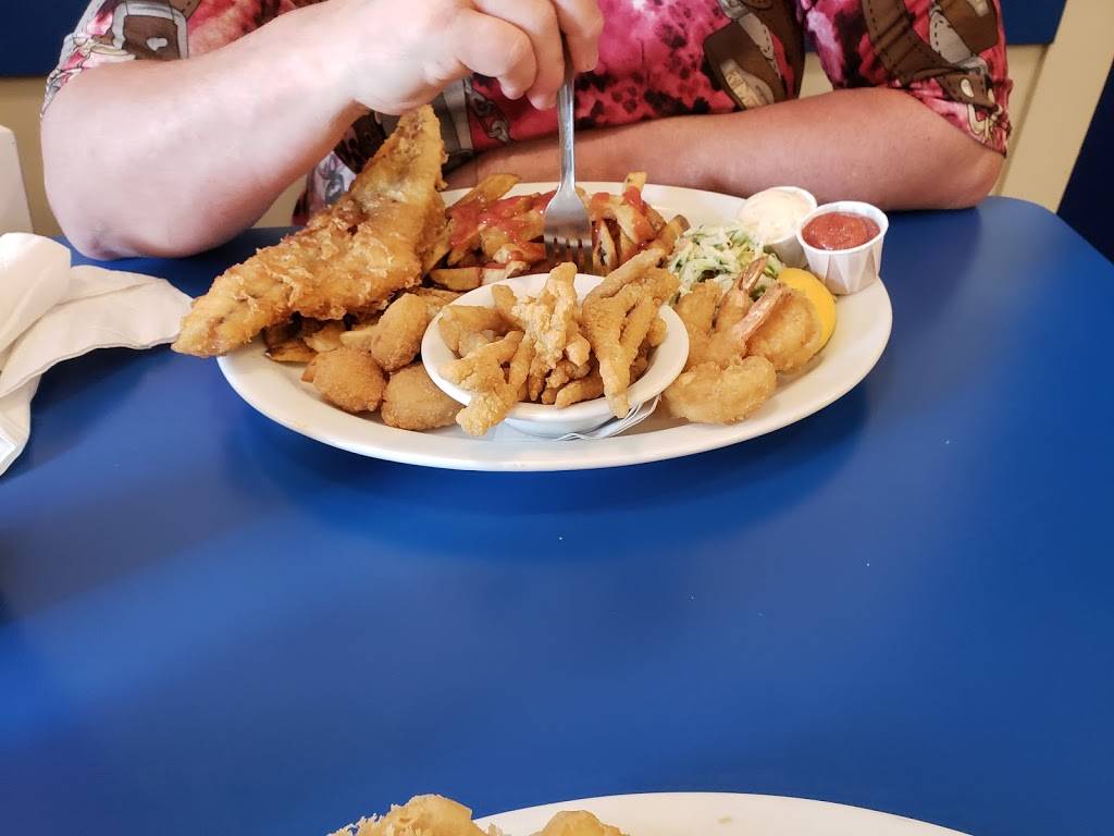 Captain Georges Fish & Chips | restaurant | 241 Park St, Brockville, ON K6V 2H6, Canada | 6133452276 OR +1 613-345-2276