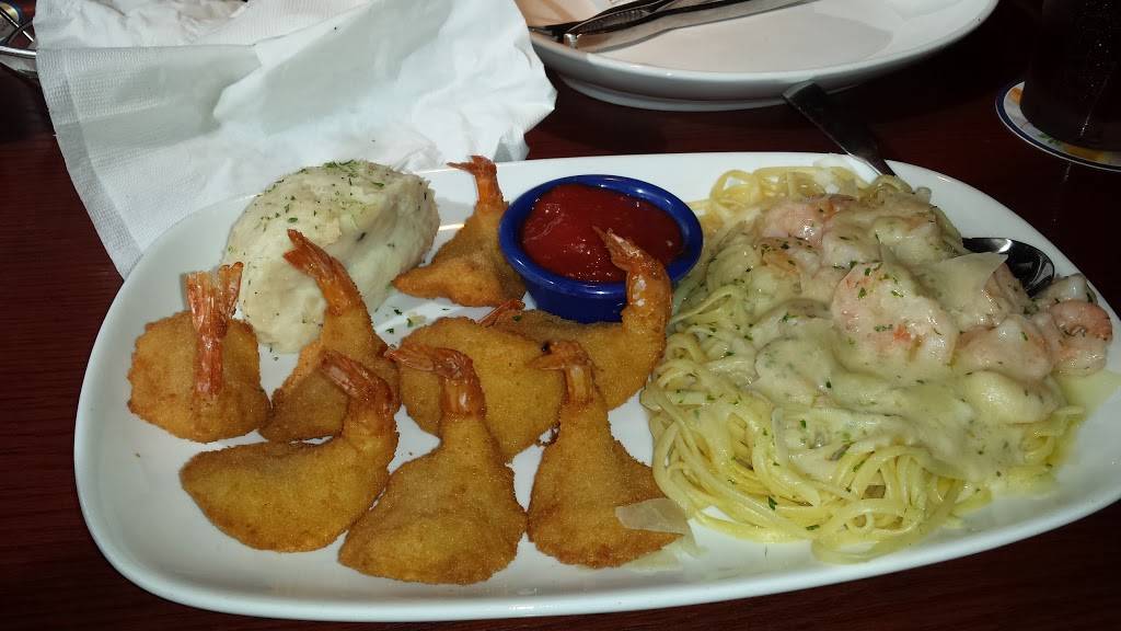 Red Lobster | restaurant | 1477 Greenville Ave, Staunton, VA 24401, USA | 5408877582 OR +1 540-887-7582