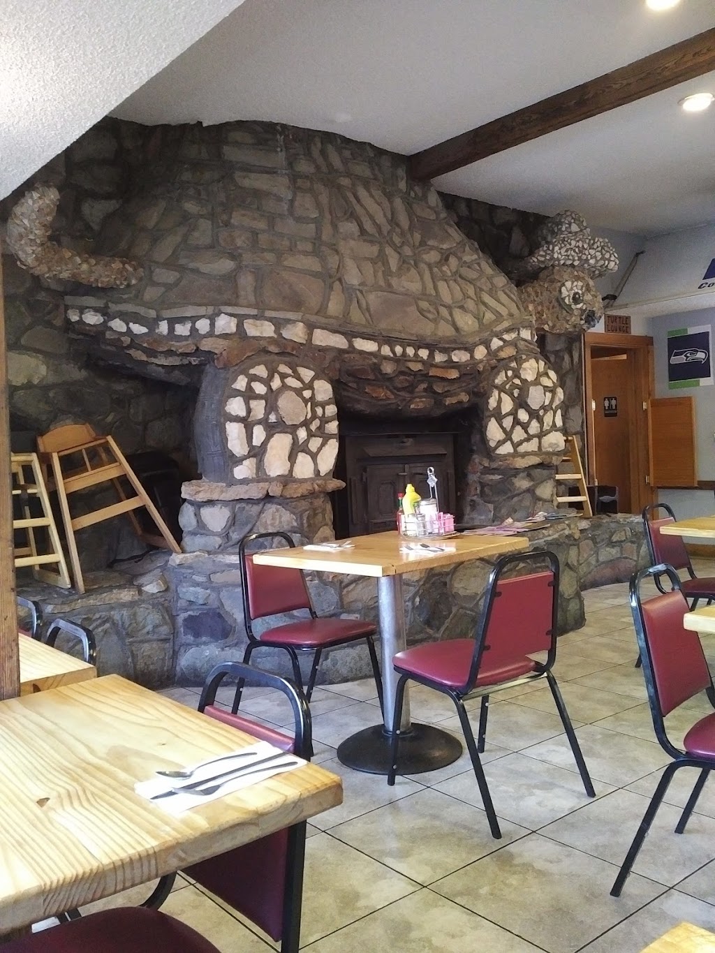 Parkside Cafe and Turtle Lounge | restaurant | 2133-3249 W Sparks Rd, Easton, WA 98925, USA | 5096562531 OR +1 509-656-2531