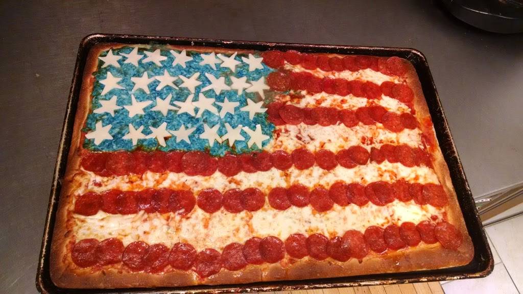 Vinces Pizza & Pasta | restaurant | 118 W Main St, Johnstown, NY 12095, USA | 5187362828 OR +1 518-736-2828