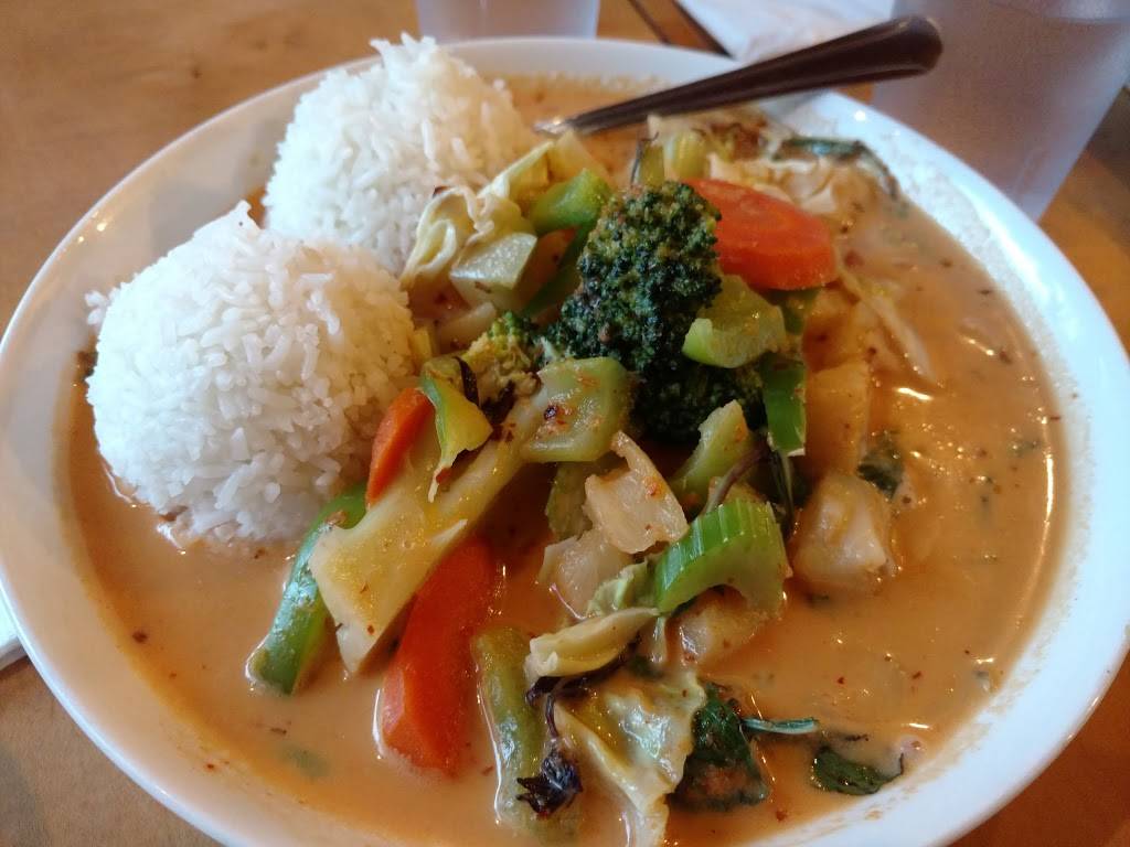 Somtam Thai Restaurant | restaurant | 4736 The Ave, Seattle, WA 98105, USA | 2065246339 OR +1 206-524-6339