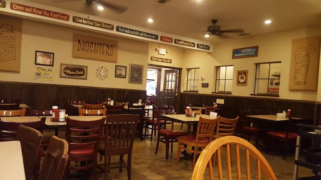 Mamas Daughters Diner | cafe | 111 E Main St, Forney, TX 75126, USA | 9725523463 OR +1 972-552-3463