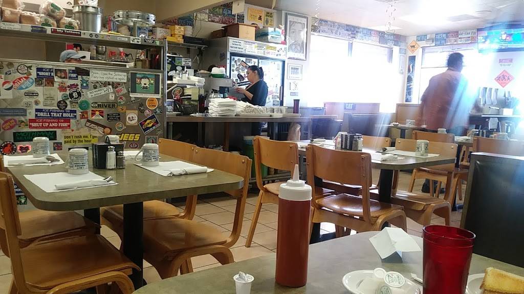 Old House Family Restaurant | restaurant | 44474 Mound Rd, Sterling Heights, MI 48314, USA | 5867395332 OR +1 586-739-5332