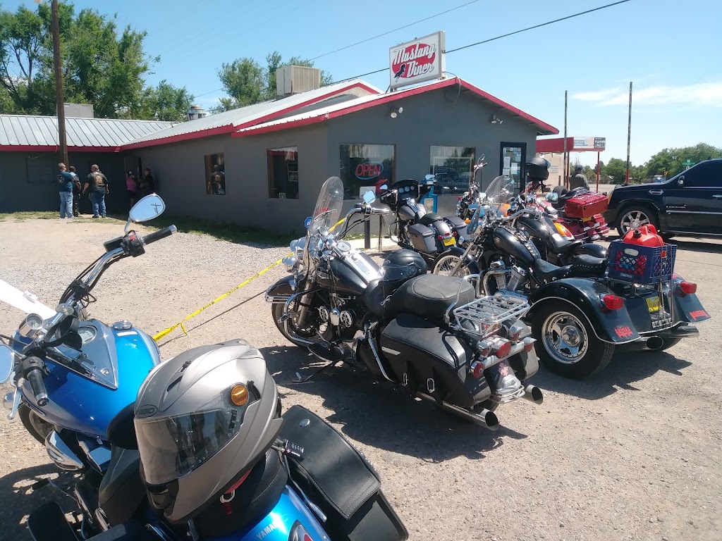 Mustang Diner | restaurant | 605 US-60, Mountainair, NM 87036, USA | 5058472244 OR +1 505-847-2244