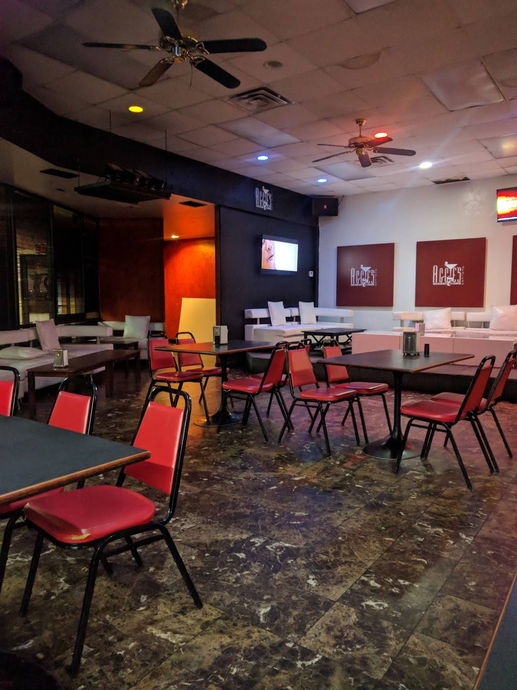 Aggies Restaurant | restaurant | 9205 Skillman St, Dallas, TX 75243, USA | 2142217276 OR +1 214-221-7276