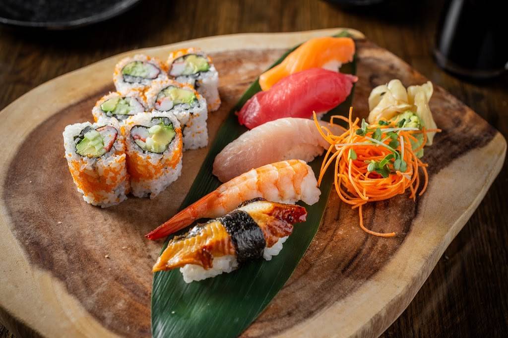 Zoku Sushi | restaurant | 1616 N Kedzie Ave, Chicago, IL 60647, USA | 7732271616 OR +1 773-227-1616