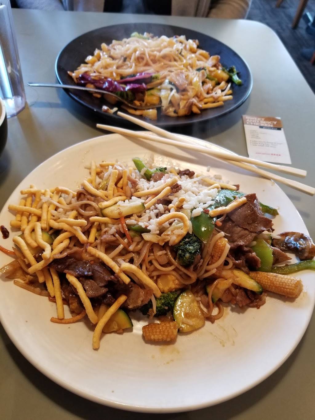 HuHot Mongolian Grill | restaurant | 7214 Green Bay Rd #100, Kenosha, WI 53142, USA | 2626978522 OR +1 262-697-8522