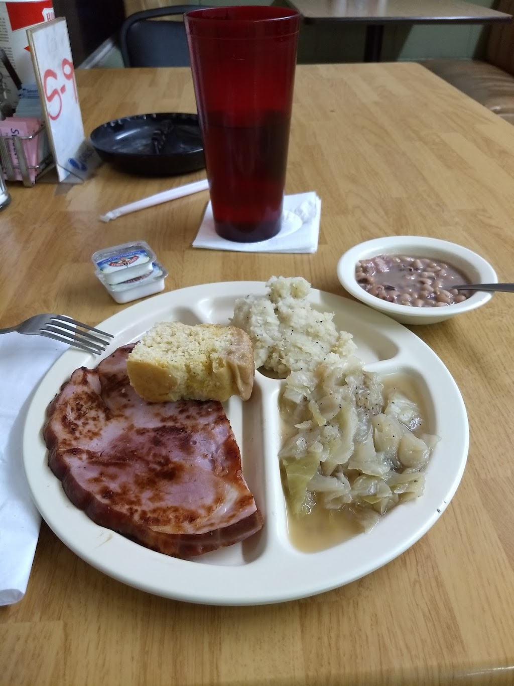 COUNTRY CAFE | restaurant | 10161 W University Blvd, Odessa, TX 79764, USA | 4323810075 OR +1 432-381-0075