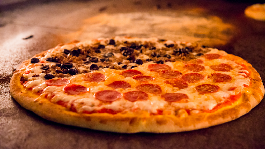 GOODFELLAS Brick Oven Pizza & Pasta Restaurant - McCordsville | restaurant | 9641 Olio Rd, McCordsville, IN 46055, USA | 3173366666 OR +1 317-336-6666