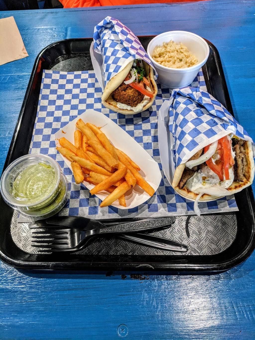 Gyromania | restaurant | 20655 Soledad Canyon Rd, Santa Clarita, CA 91351, USA | 6612524976 OR +1 661-252-4976