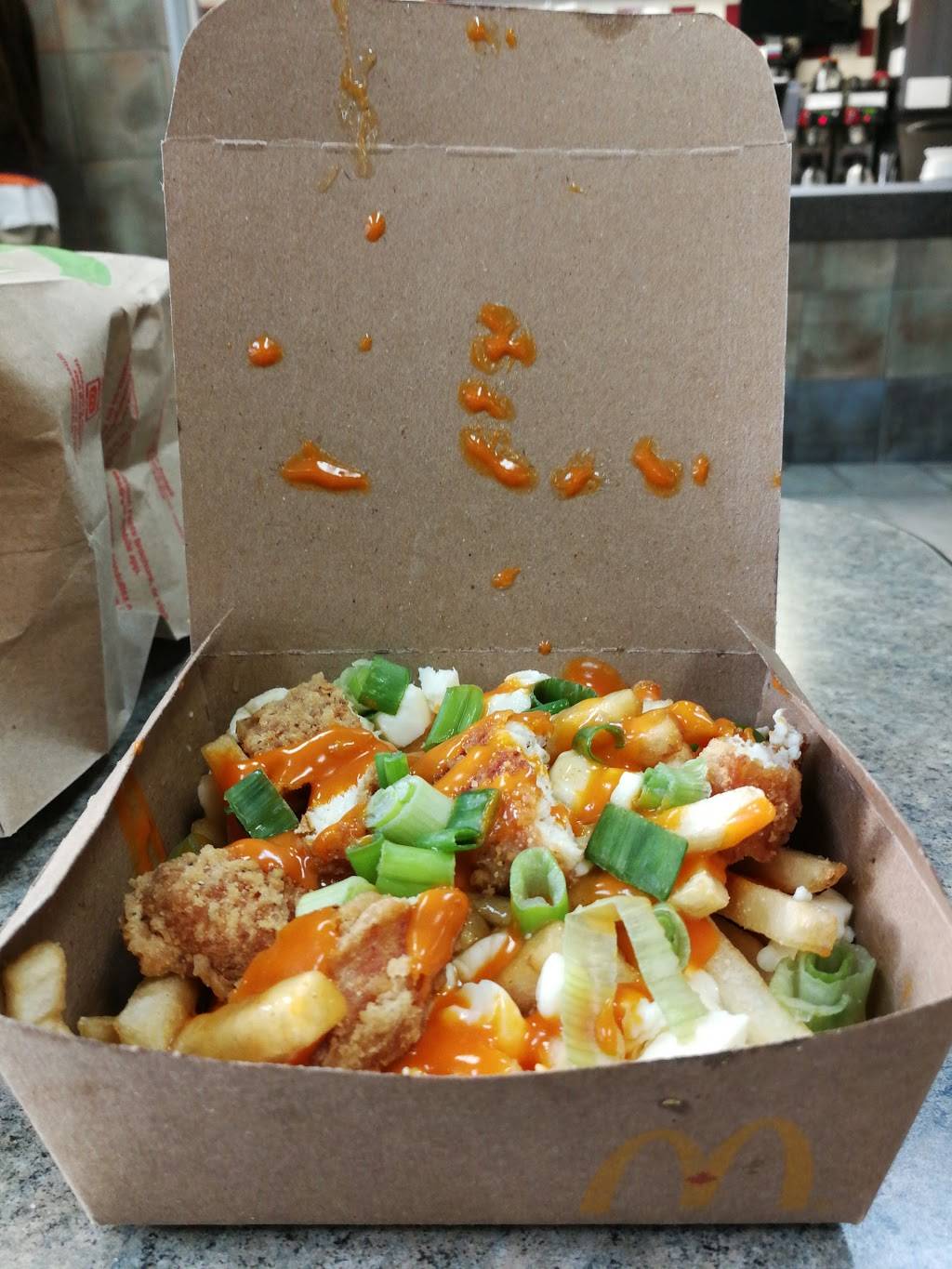 McDonalds | cafe | 2335 Rue Saint-Louis Unité 3, Gatineau, QC J8V 1J2, Canada | 8192463221 OR +1 819-246-3221