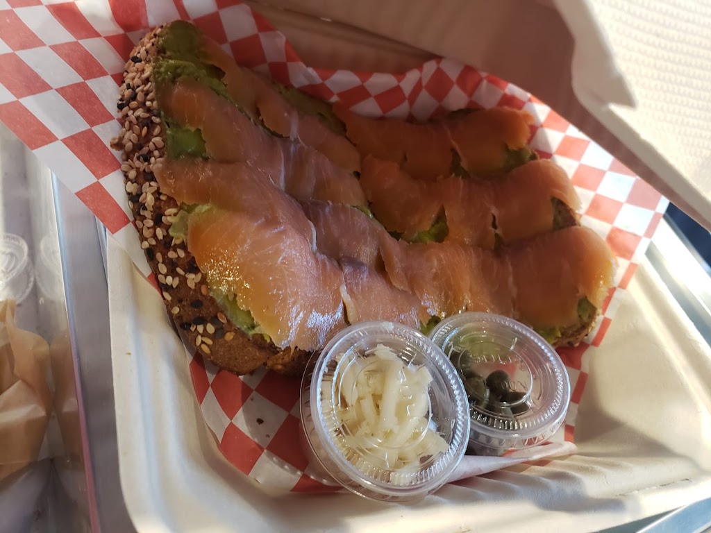 Club Life Chicken Waffles | cafe | 538 Meridian Ave, Miami Beach, FL 33139, USA | 3054560946 OR +1 305-456-0946