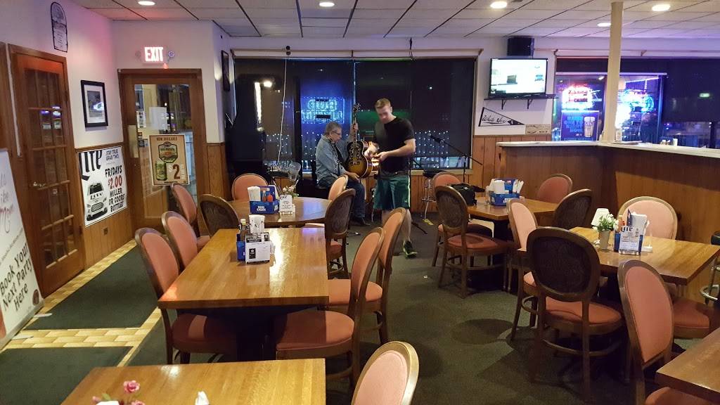 Stuckys Bar & Grille | restaurant | 4000 N Johnsburg Rd, Johnsburg, IL 60051, USA | 8153318050 OR +1 815-331-8050
