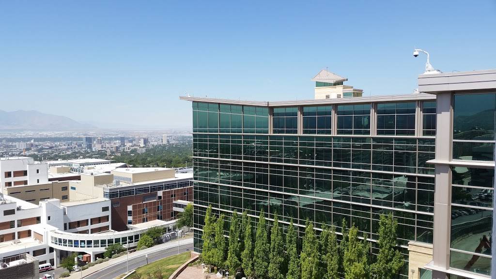 The Point Restaurant | restaurant | 2000 Cir of Hope Dr, Salt Lake City, UT 84112, USA | 8015850616 OR +1 801-585-0616