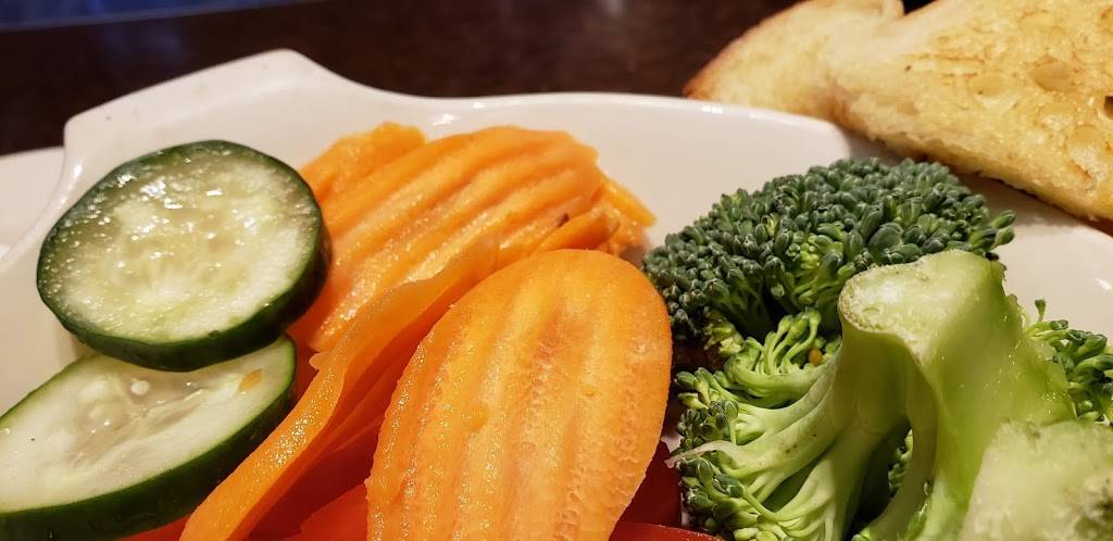 Old Chicago Pizza and Taproom | restaurant | 4641 Jack Kultgen Fwy, Waco, TX 76711, USA | 2546620950 OR +1 254-662-0950