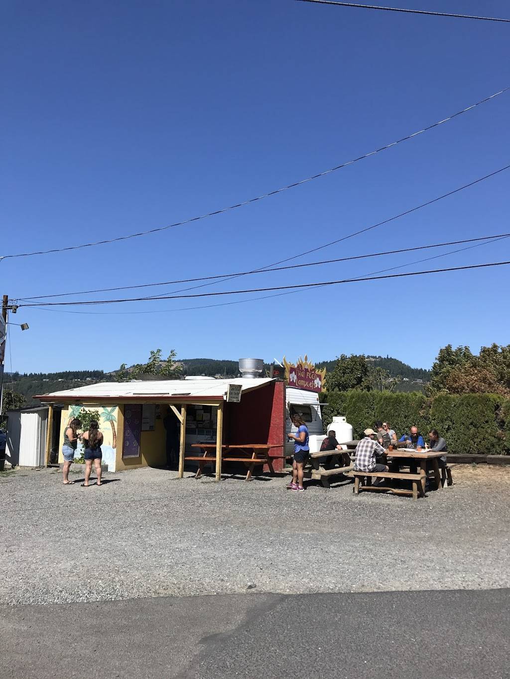 Lampoeis Thai Kitchen | restaurant | 108 OR-35, Hood River, OR 97031, USA | 5413400576 OR +1 541-340-0576