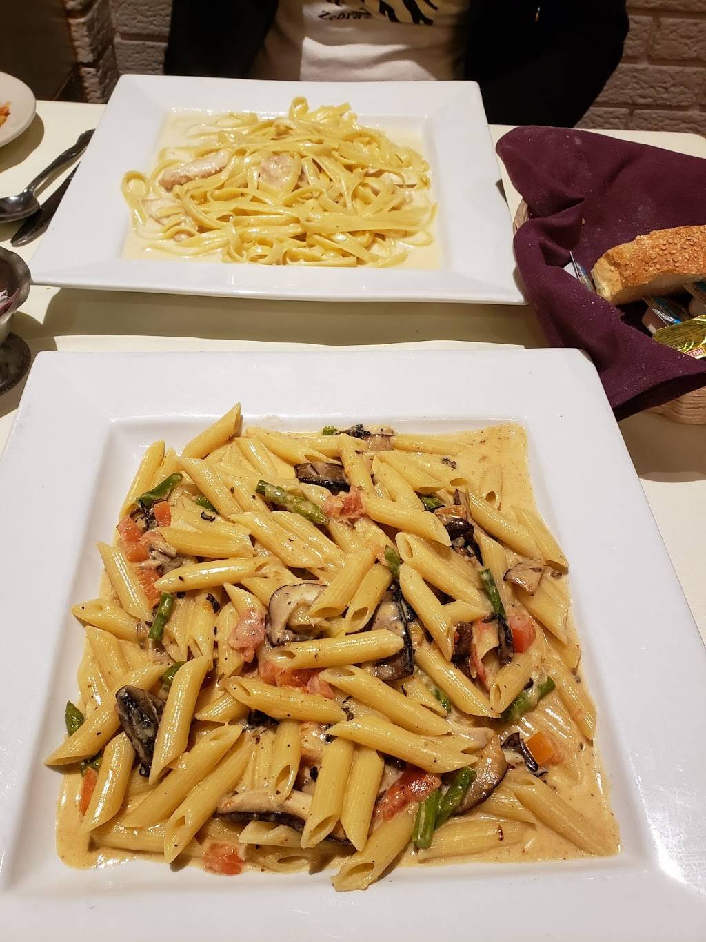 Cascata Caffe | cafe | 801 W Sproul Rd, Springfield, PA 19064, USA | 6106905430 OR +1 610-690-5430