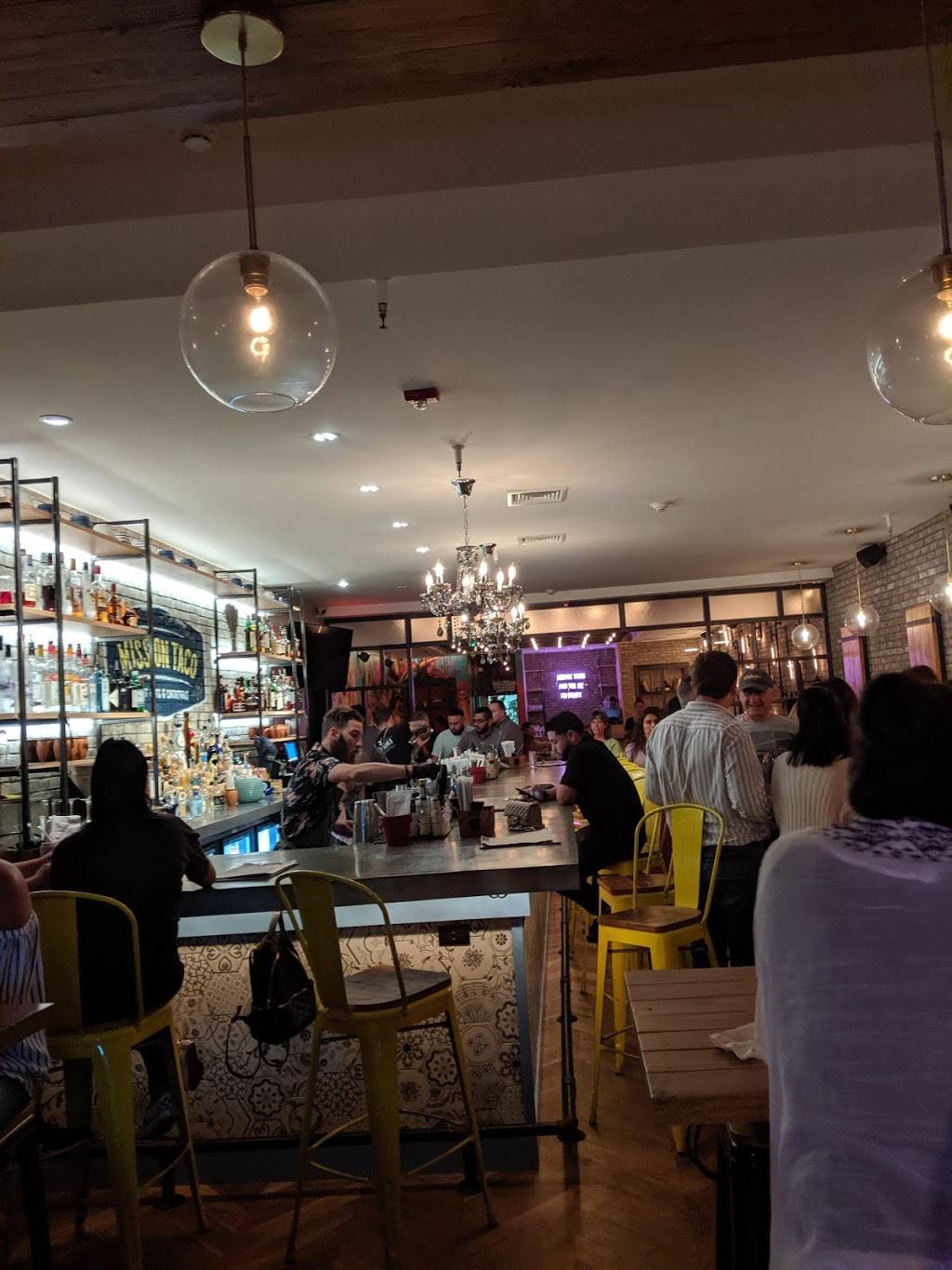 Mission Taco | restaurant | 371 New York Ave, Huntington, NY 11743, USA | 6316148226 OR +1 631-614-8226