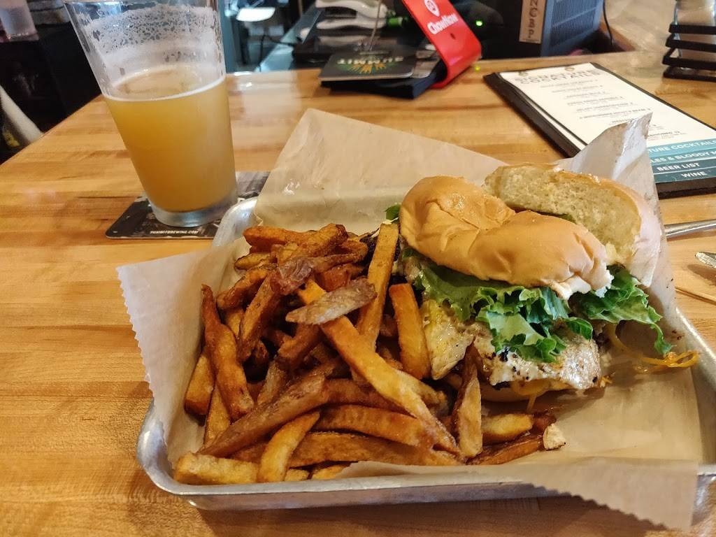 Burgers And Bottles | restaurant | 1278 Lone Oak Rd, Eagan, MN 55121, USA | 6513407175 OR +1 651-340-7175