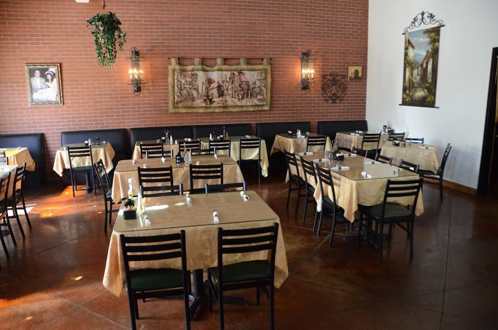 Franks Place | restaurant | 33 S Washington St, Danville, IN 46122, USA | 3177181146 OR +1 317-718-1146