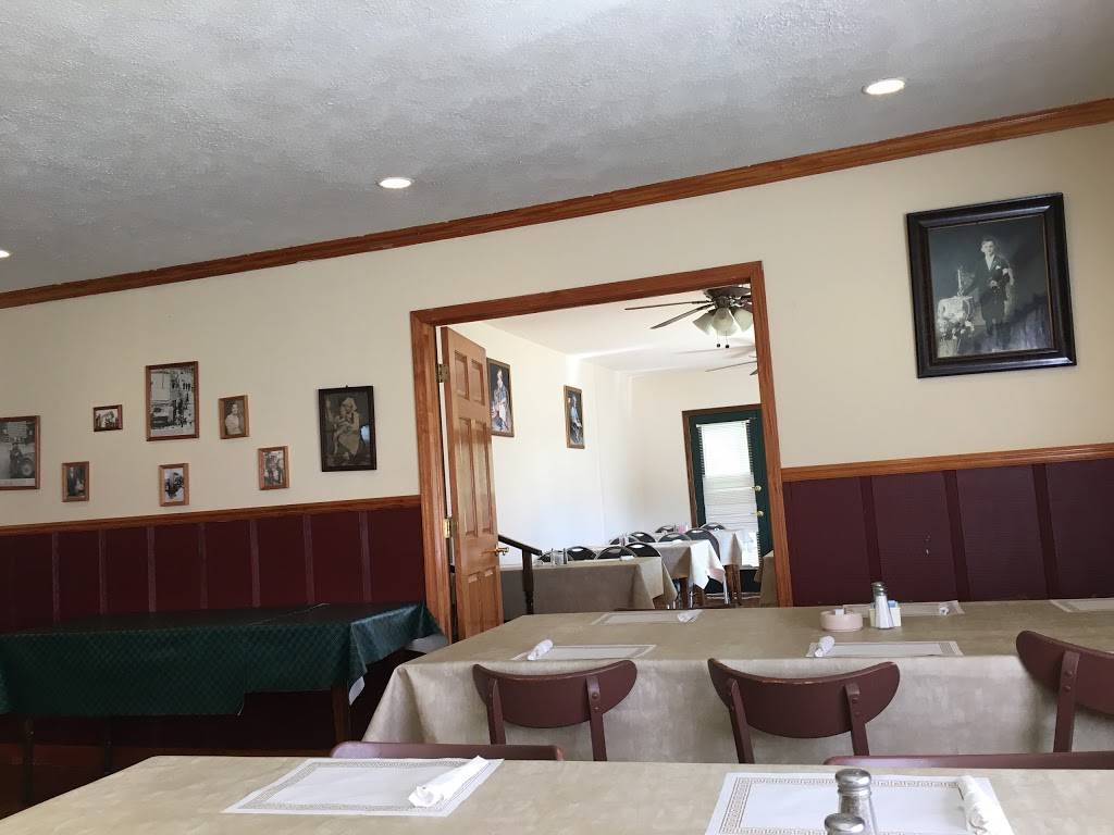 Williams Inn | restaurant | 1724 S Lakeshore Rd, Harbor Beach, MI 48441, USA | 9894793361 OR +1 989-479-3361