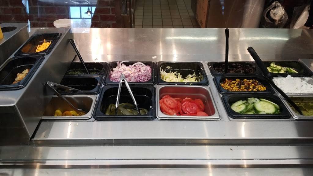 Harveys | restaurant | 252 Lakeshore Rd W, Mississauga, ON L5H 1G6, Canada | 9052780391 OR +1 905-278-0391