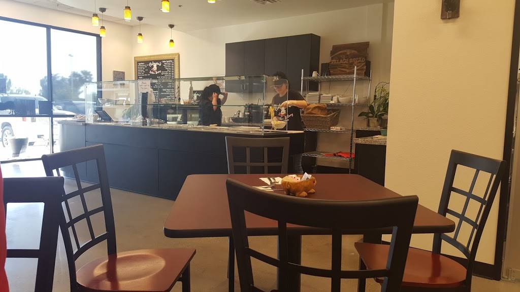 Calvanicos Italian Eatery | restaurant | 7199 Boulder Ave ste 2, Highland, CA 92346, USA | 9099075535 OR +1 909-907-5535