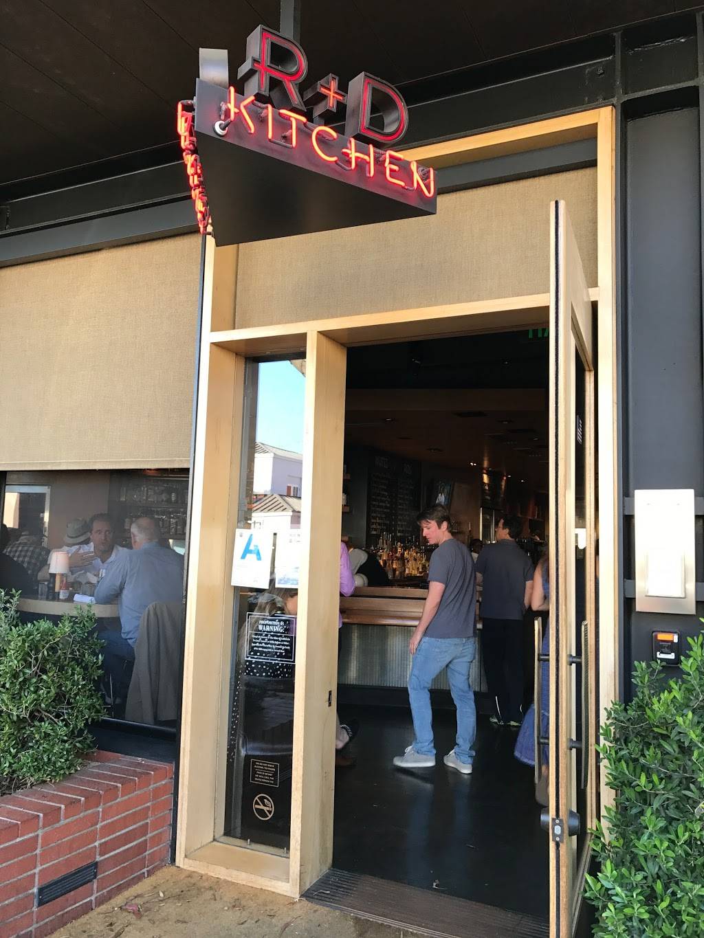 R+D Kitchen | restaurant | 1323 Montana Ave, Santa Monica, CA 90403, USA | 3103953314 OR +1 310-395-3314