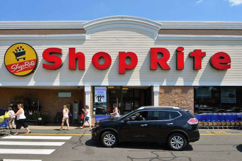 ShopRite Plaza - Brookfield | restaurant | 143 Federal Rd, Brookfield, CT 06804, USA | 2037757078 OR +1 203-775-7078