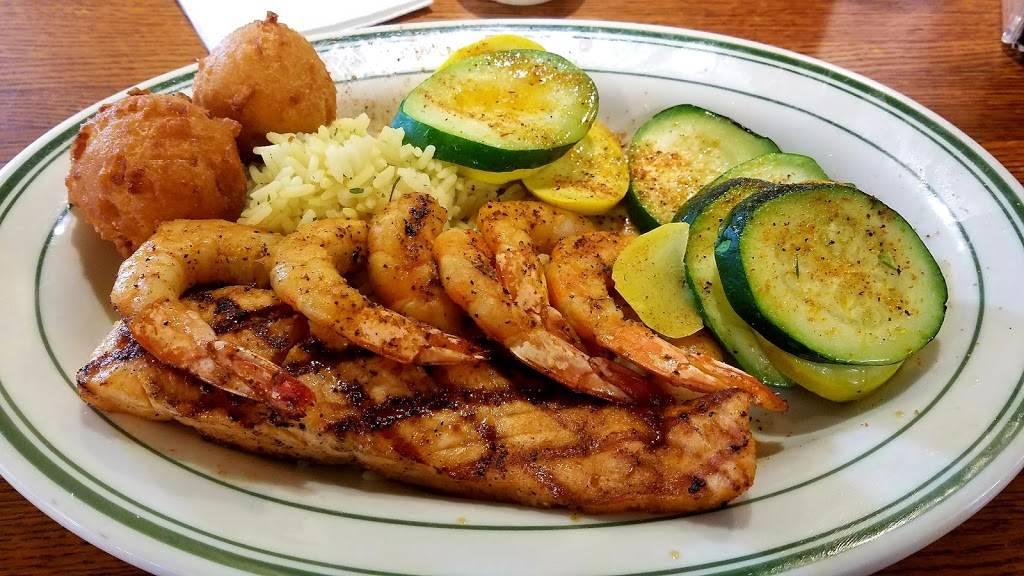 Sea Island Shrimp House | restaurant | 322 W Rector, San Antonio, TX 78216, USA | 2103427771 OR +1 210-342-7771